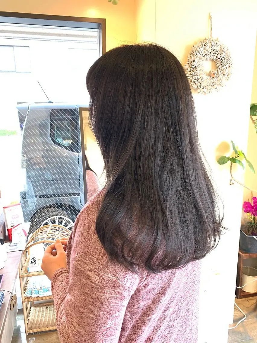 カラー ロング オーガニックカラー トリートメント 髪質改善カラーズ カフェプラスのヘアスタイル