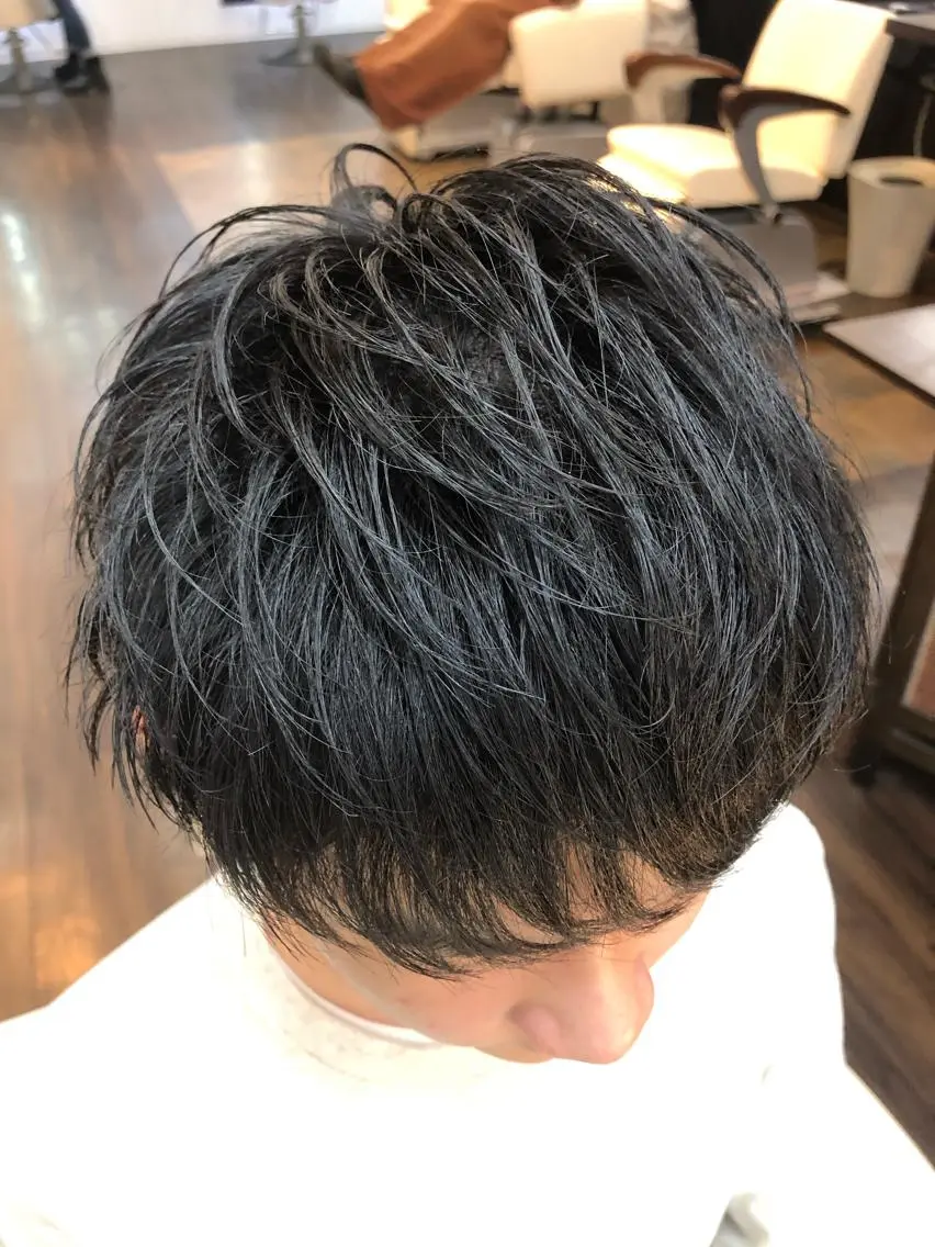 メンズ カット FORMA代表 関 髪質改善＋美髪育成のヘアスタイル