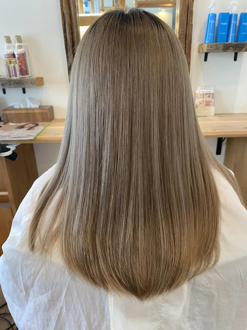 セミロング truck あべの店のヘアスタイル