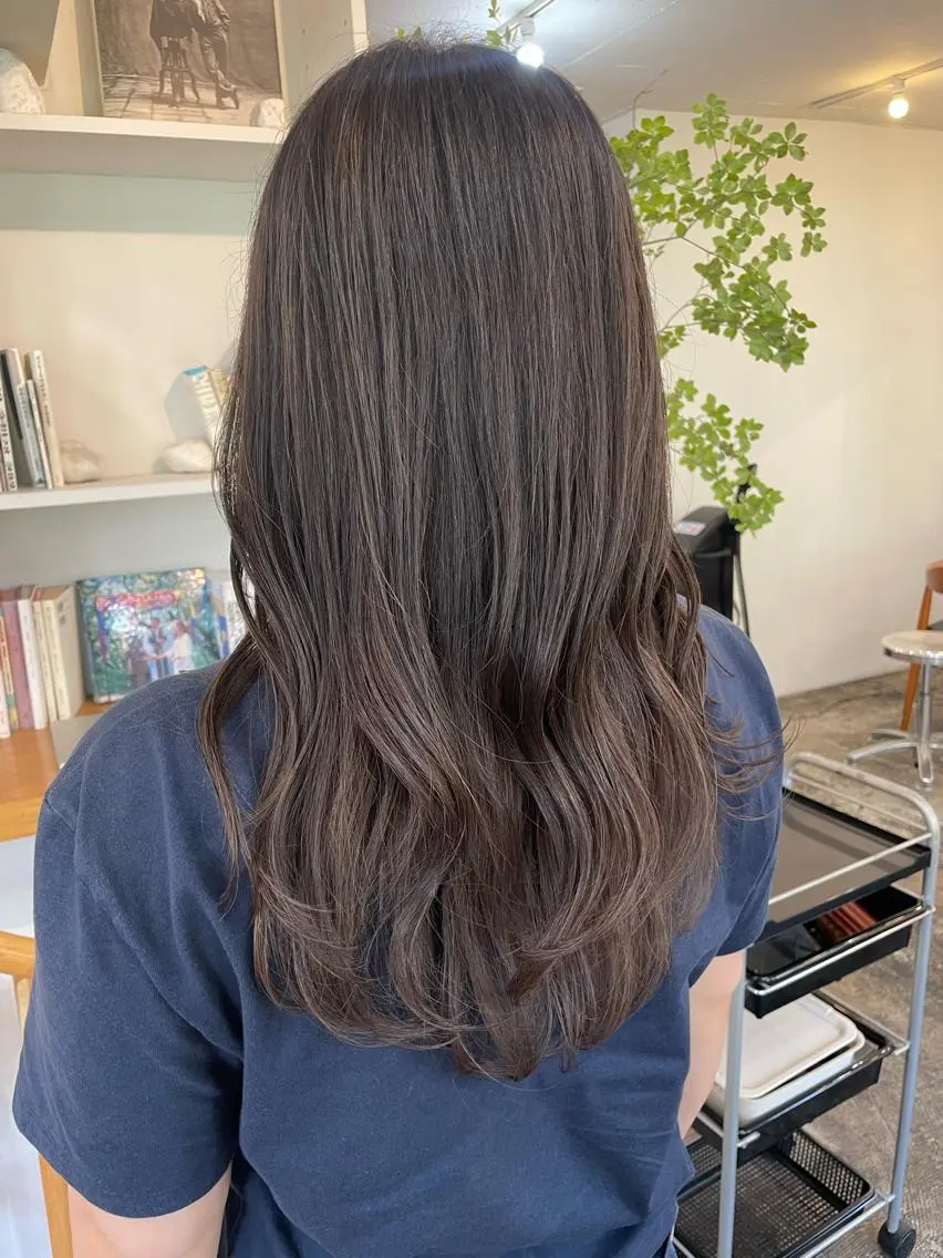 ロング カラー ブリーチ グラデーションカラー グレージュ ハイライトカラー ラベンダーカラー 【表参道】Ruri デジタルパーマのヘアスタイル