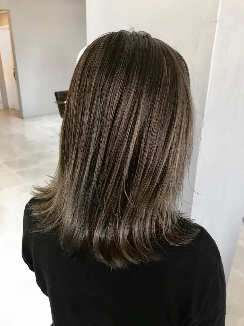 カラー バレイヤージュ ハイライトカラー ヘアカラー 清水 健斗のヘアスタイル