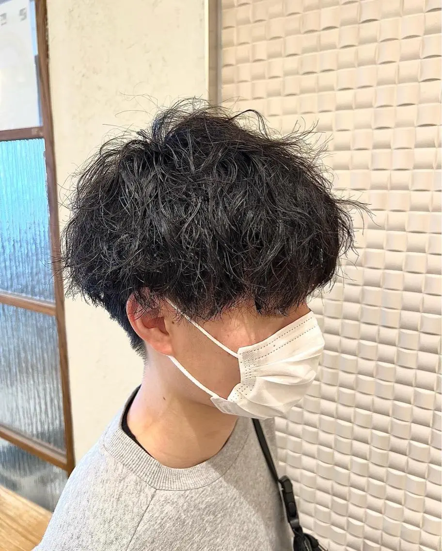メンズ メンズパーマ 新宿メンズパーマ ヨモギダのヘアスタイル