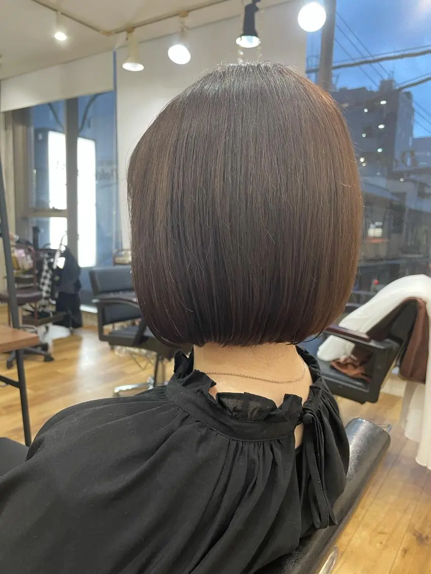 ショート ボブ ハイトーン髪質改善 家中貴典のヘアスタイル