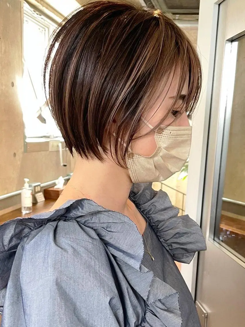 ショート カラー ショートボブ バレイヤージュ ブリーチ ケアブリーチ ダブルカラー 横浜 店長 橋場優のヘアスタイル