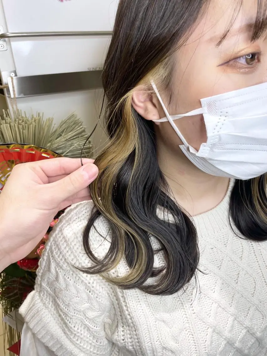 ロング カラー イヤリングカラー 🩵アンブレラカラー 髪質改善 丸尾】のヘアスタイル