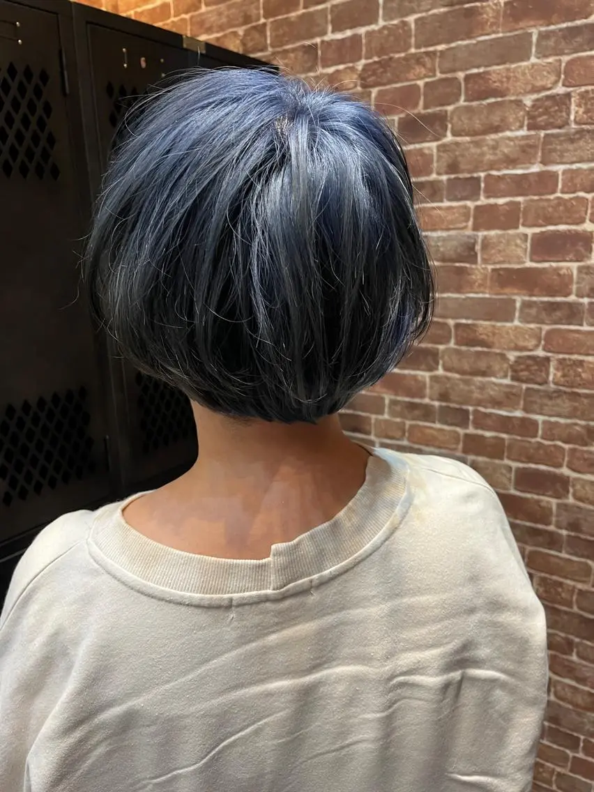 ミディアム カラー パーマ ヘアアレンジ メンズ キッズ ネイル マツエク・マツパ アイブロウ ミディアムパーマ メンズハイライト メンズパーマ ブラウンカラー ケアカラー 久木原 ゆりのヘアスタイル