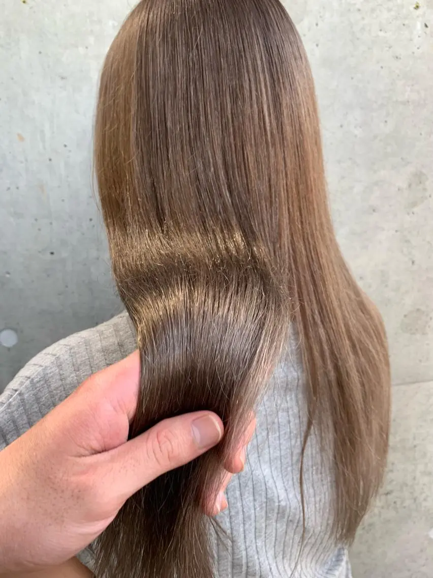 ロング アッシュ アッシュグレー アッシュグレージュ ミストバング ピンクブラウン 韓国ヘア 🦋KIRA🦋のヘアスタイル