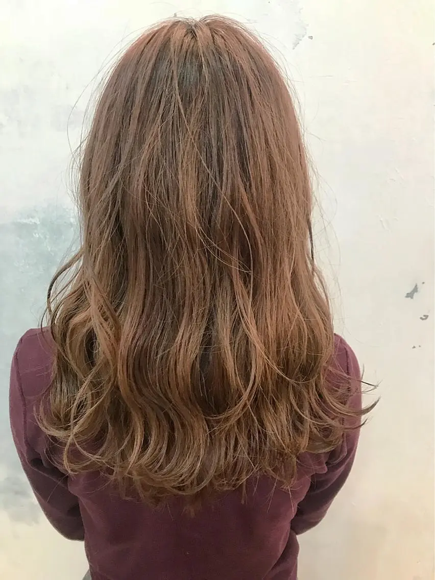ロング カラー ベージュカラー ヘアカラー トリートメント 🍑艶髪✖️暖色系 ✨momoka🍑のヘアスタイル