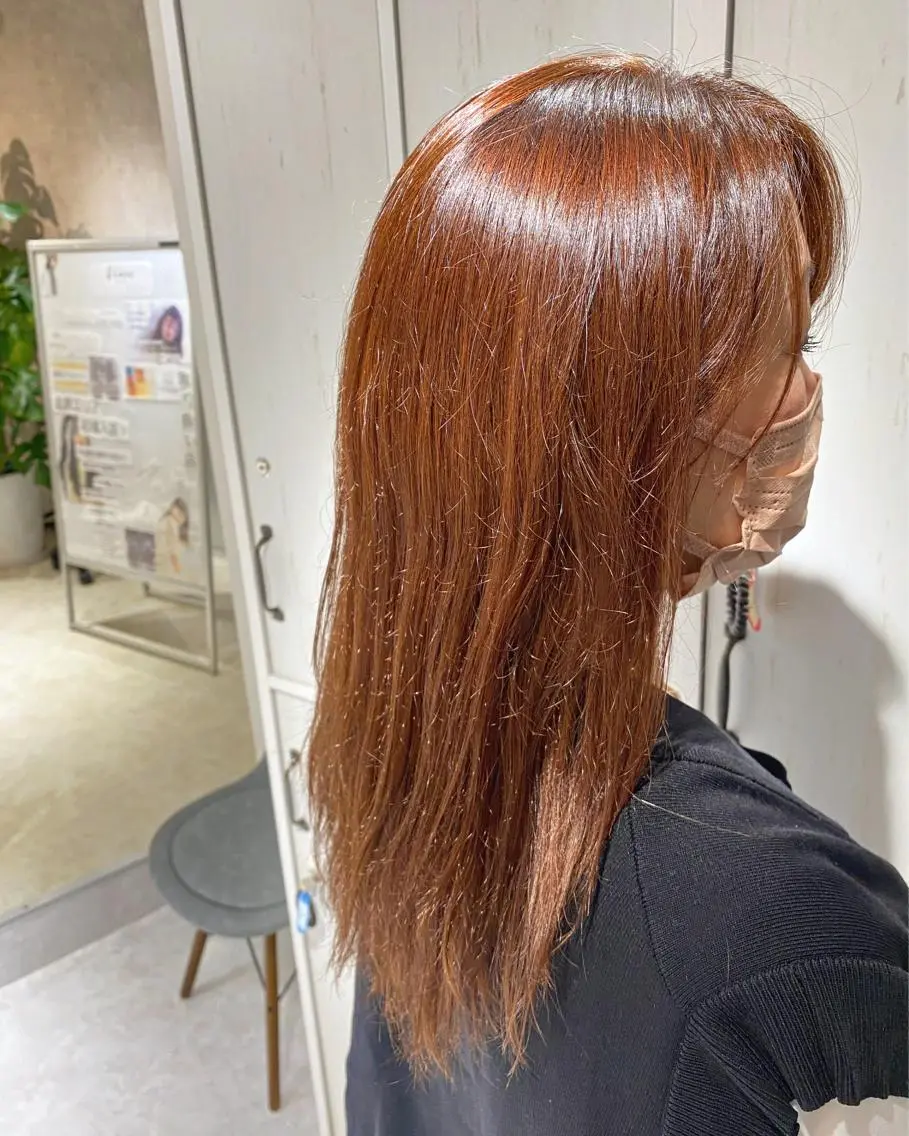 カラー ブリーチ ブラウンカラー ブリーチなしカラー ピンクカラー ヘアカラー 縮毛矯正とレイヤー カット/杉村凜汰郎のヘアスタイル