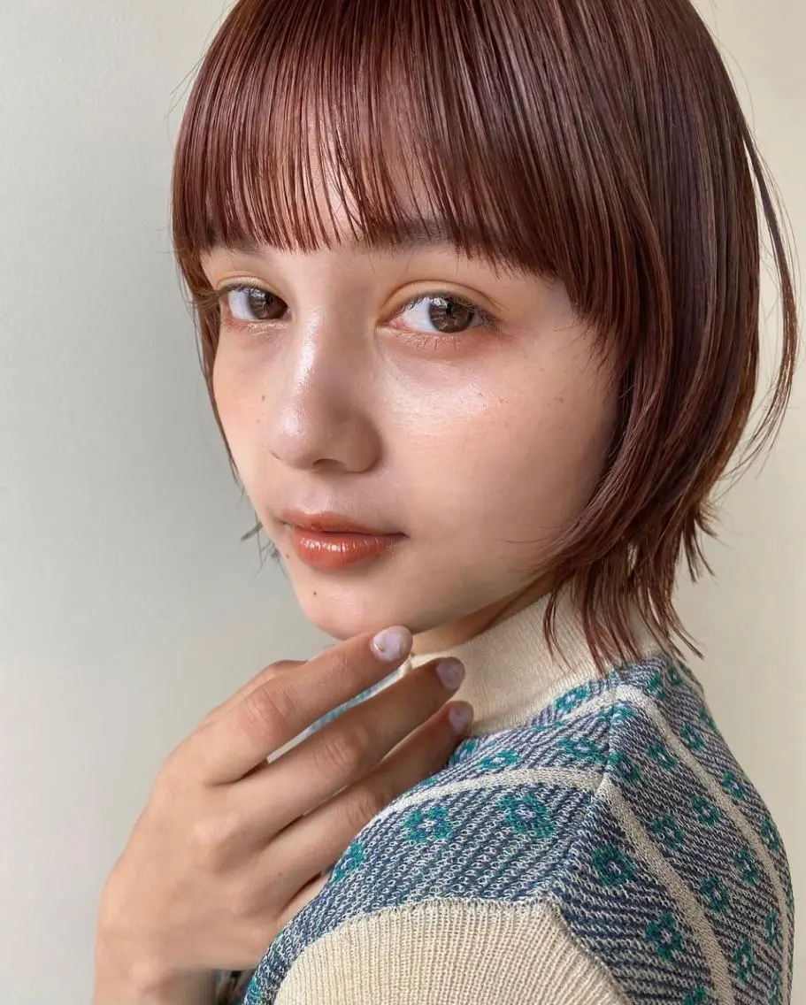 ショート カラー くびれレイヤー/艶 カラー　MADOKAのヘアスタイル