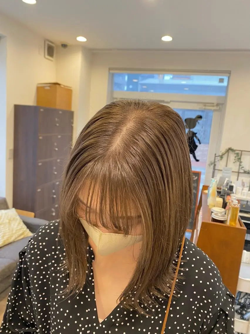 ショート カラー ベージュカラー 透明感カラー オリーブベージュ ボブ sol Amiのヘアスタイル