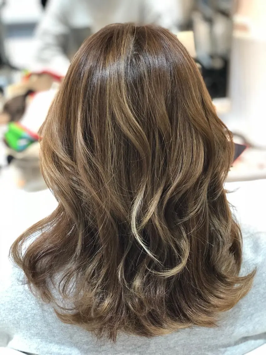 ミディアム ハイライト ショートが得意✂️ 藤城建太のヘアスタイル