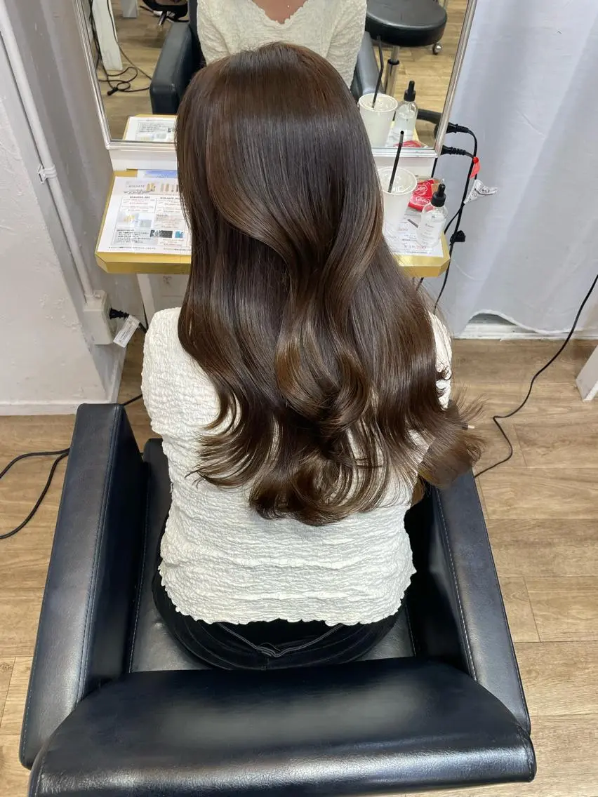 ロング カラー ベージュカラー 黒髪 ブリーチ ブルーカラー ブルーブラック オリーブカラー 特化　　kaiのヘアスタイル