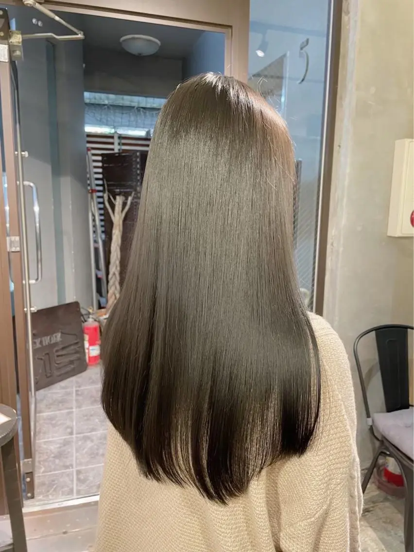 セミロング むらたねね🌻 艶髪🫧韓国ヘアのヘアスタイル