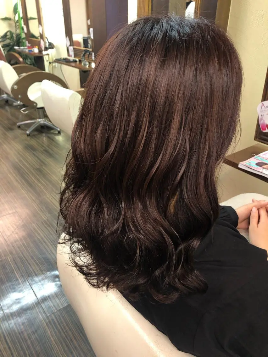 カラー 山崎 絵莉香のヘアスタイル