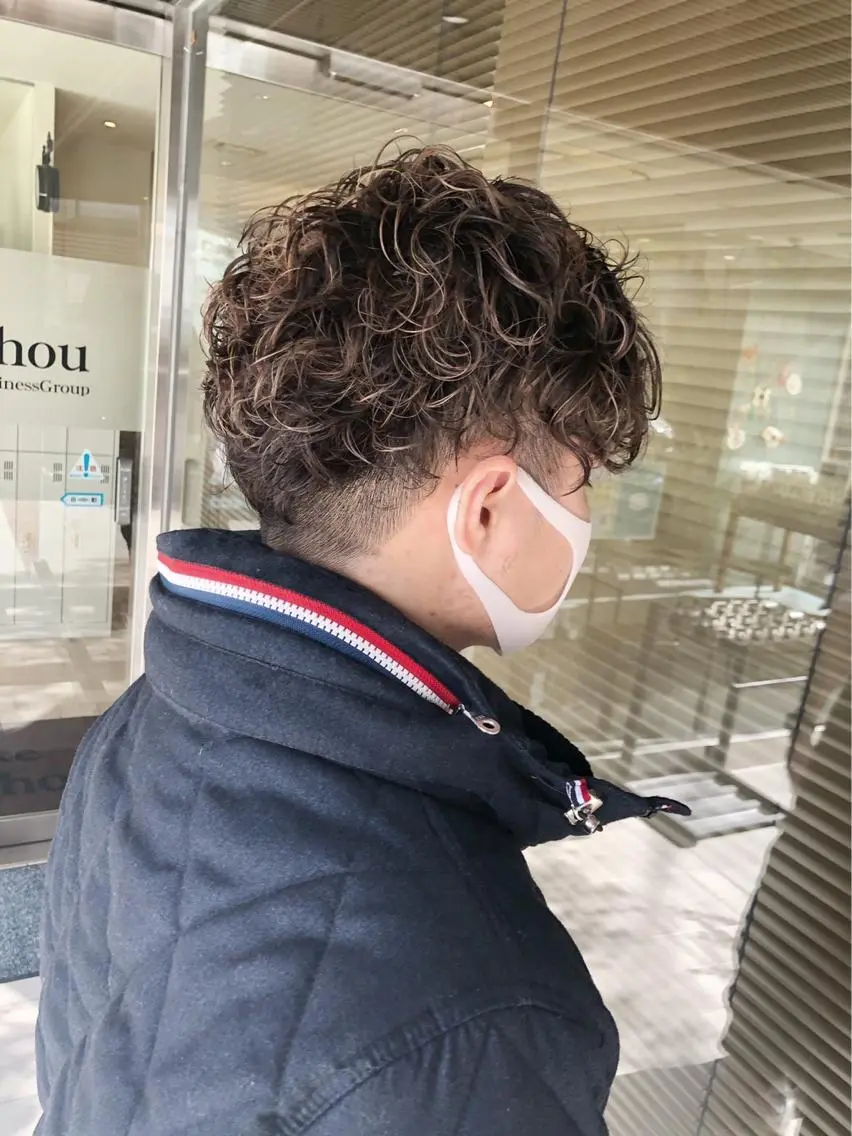 カラー パーマ メンズ カット パーマ ✨ミニモ指名奈良1位 ✨濱崎のヘアスタイル