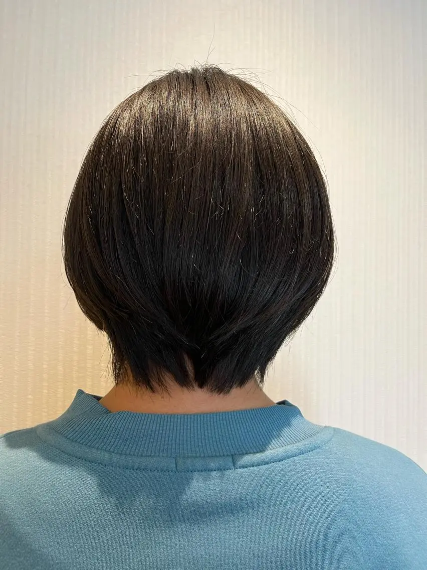 ショート LiTA長嶺 小佐井悠未のヘアスタイル