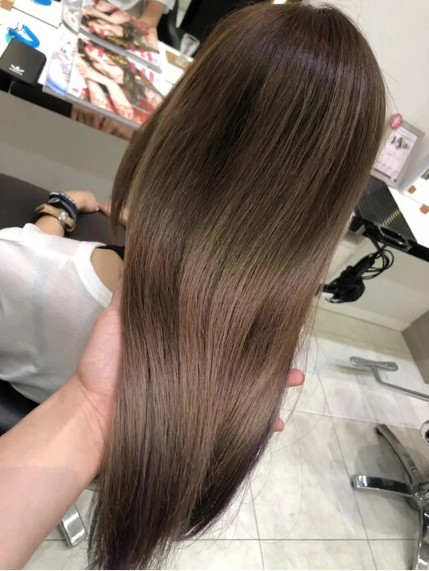 ロング 髪質改善 トリートメント 岸 保奈美のヘアスタイル