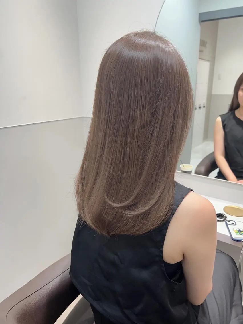 セミロング ヘアカラー トリートメント 韓国モテhair🍑 momoのヘアスタイル