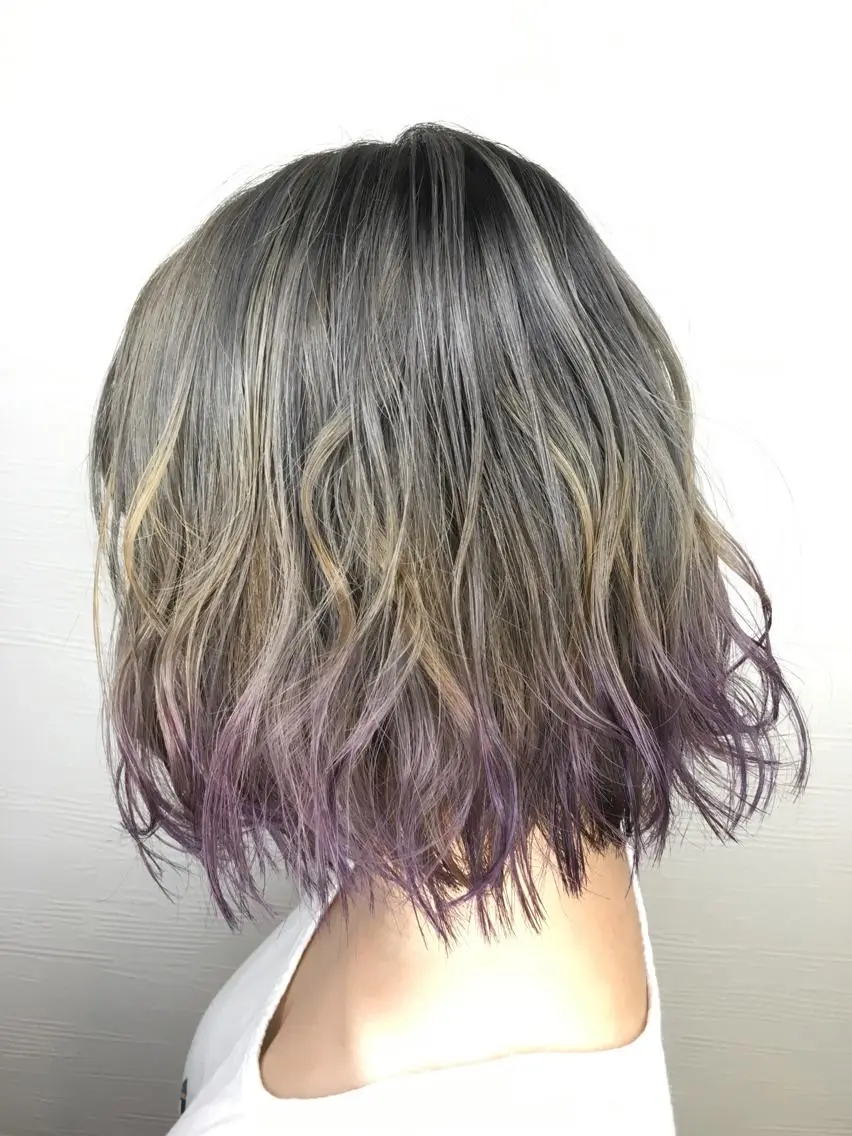 ミディアム カラー ヘアアレンジ ベージュカラー グラデーションカラー 🧶ブリーチカラー TERU🧶のヘアスタイル