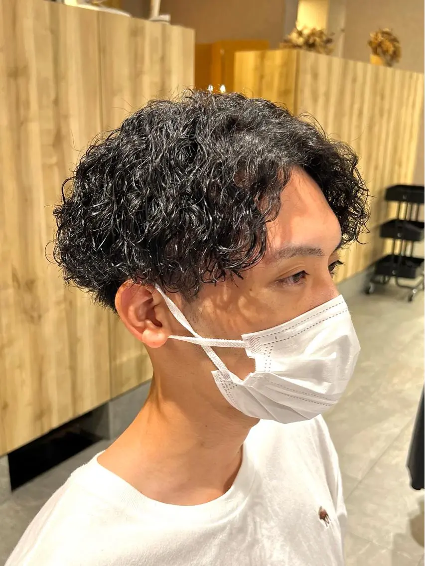 ショート パーマ メンズ メンズパーマ メンズツイストパーマ ツイストスパイラルパーマ スパイラルパーマ ツイストパーマ メンズパーマ職人 加藤 弘貴のヘアスタイル