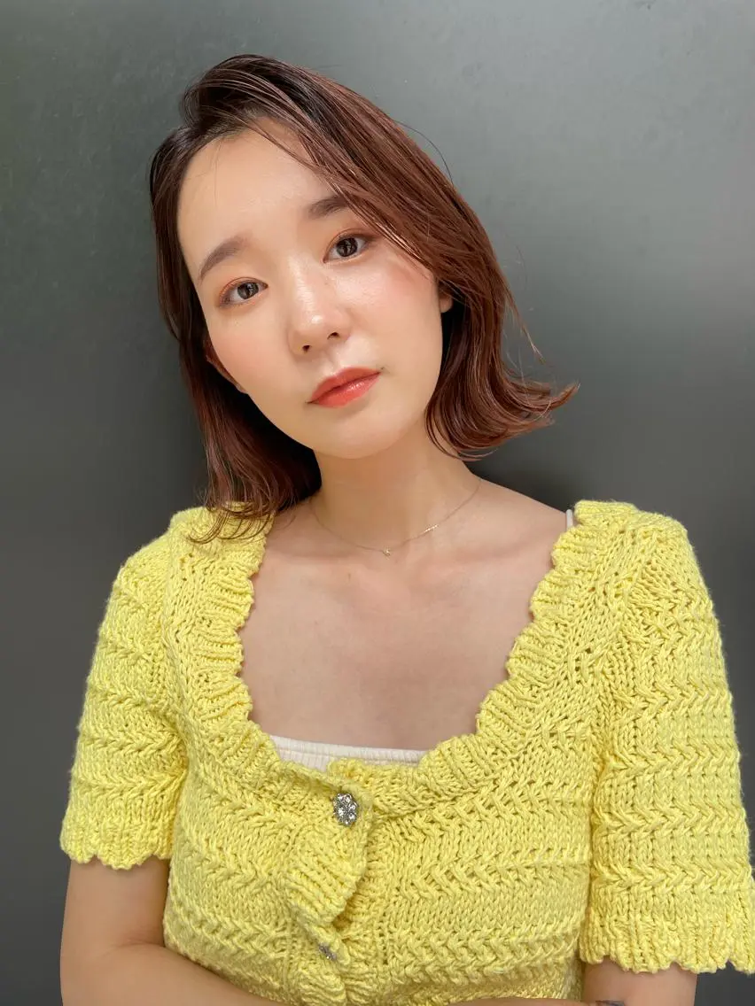 ミディアム ヘアアレンジ マツエク・マツパ カット ヘアカラー トリートメント JILL ユキのヘアスタイル