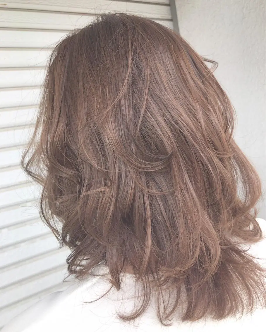 ミディアム カラー レイヤーカット匠 イソザキノリユキのヘアスタイル