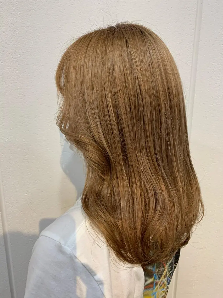 セミロング トリートメント Lolonois梅田 /Okazaki:)のヘアスタイル