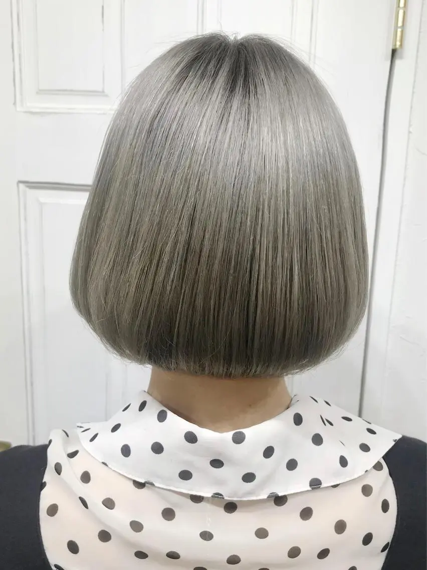 ショート ボブ 前地 麻衣のヘアスタイル