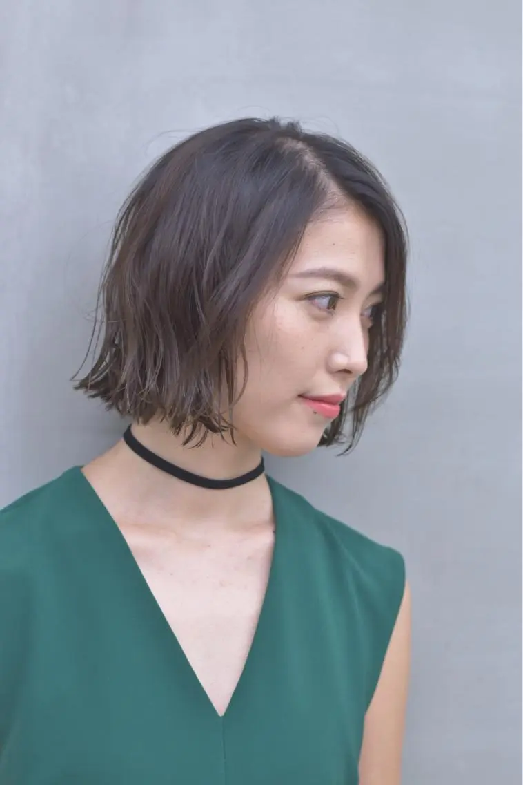 ショート ミディアム カラー 外ハネヘア 磯部 巧 bob/ショートのヘアスタイル