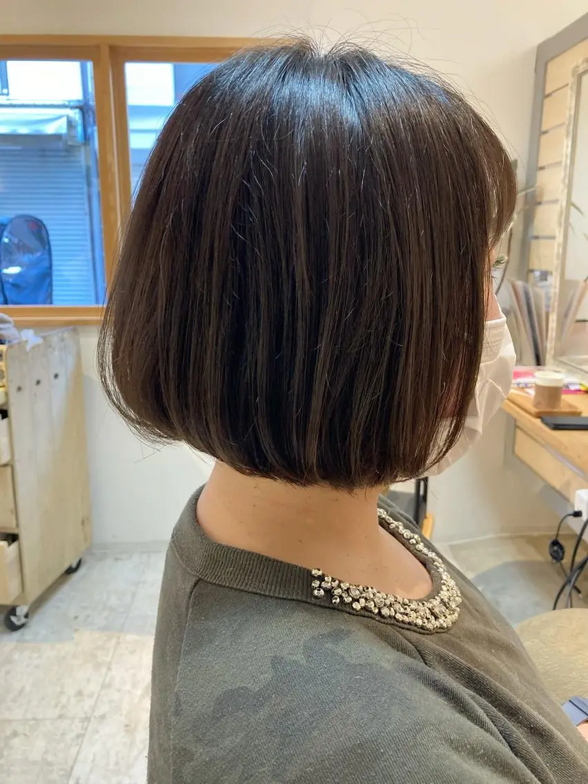 ミディアム カラー グレージュ オリーブグレージュ オリーブグレー ボブ 似合わせカット カット ヘアカラー トリートメント 【女性指名No.1】 西口直子のヘアスタイル