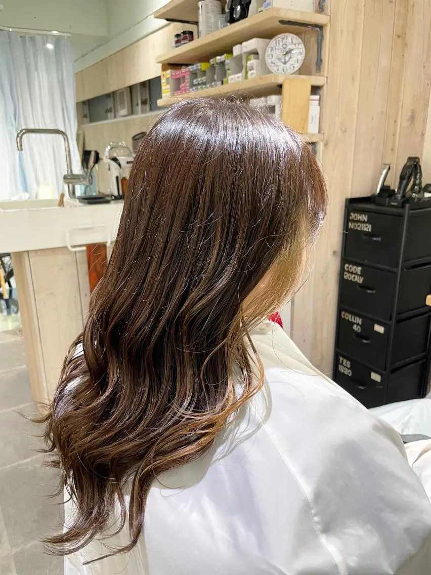 セミロング カラー ベージュカラー イヤリングカラー 【艶髪、髪質改善】 KAHOのヘアスタイル