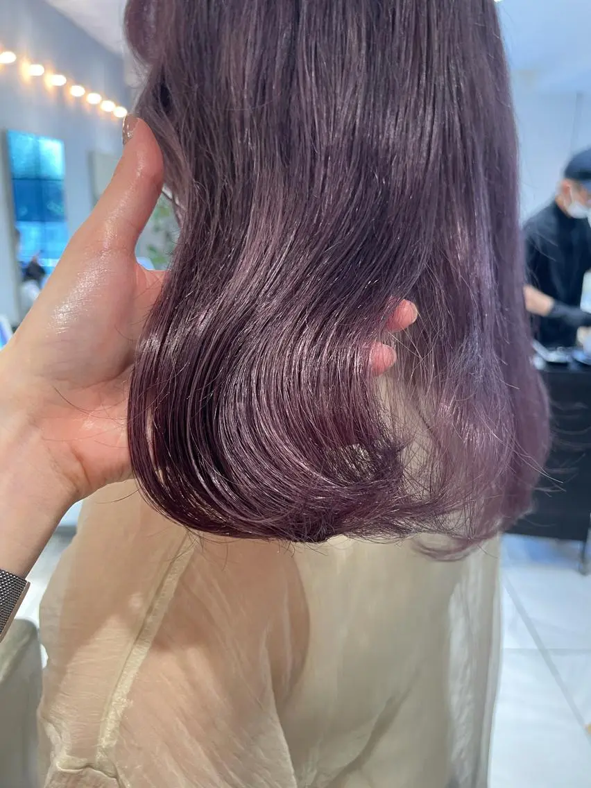 セミロング カラー ラベンダーカラー 透明感/レイヤー スタイル🤎mamiのヘアスタイル