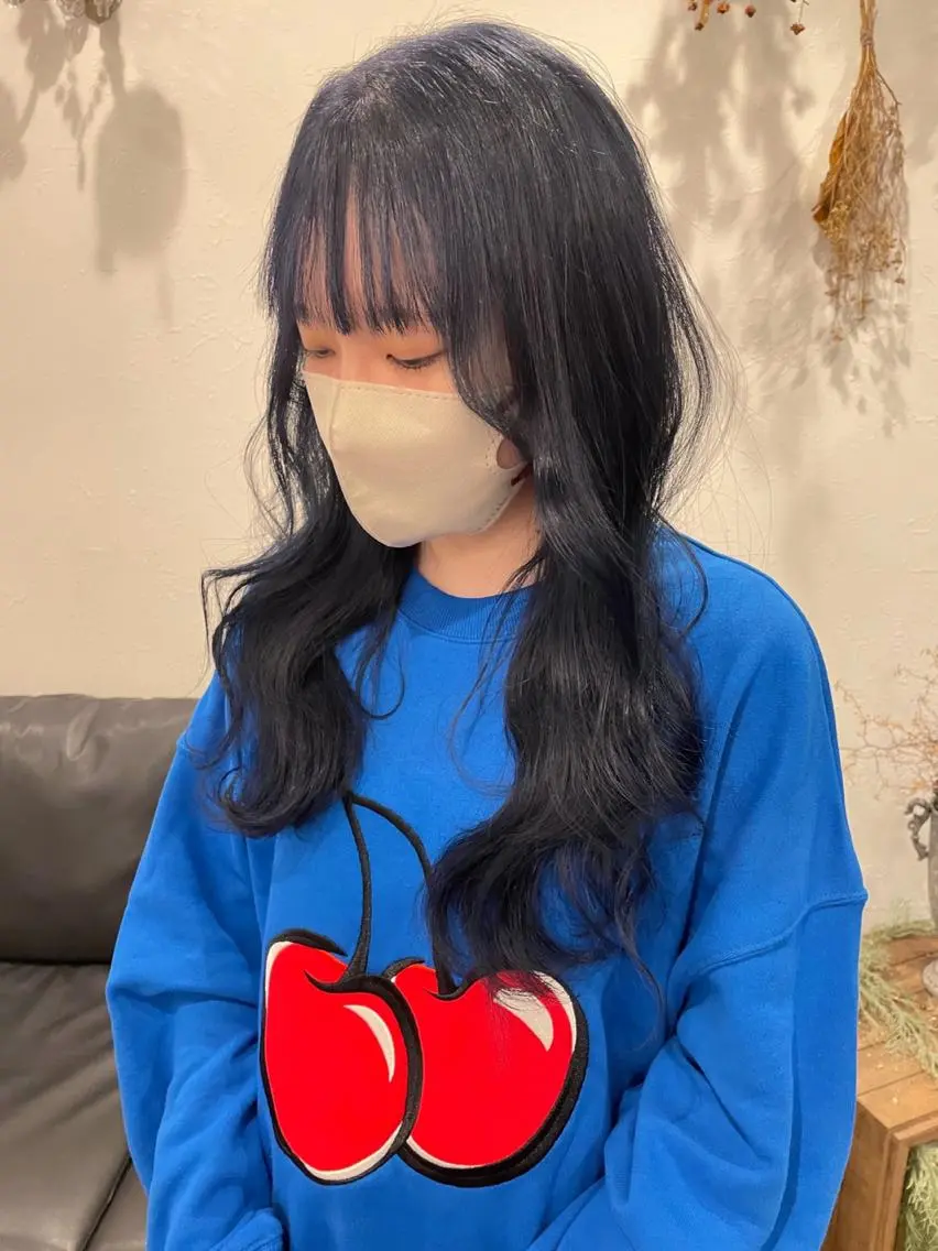 ロング カラー ブリーチ ブルーカラー ヘアカラー m ā l o.🌷 サカモトマイコのヘアスタイル