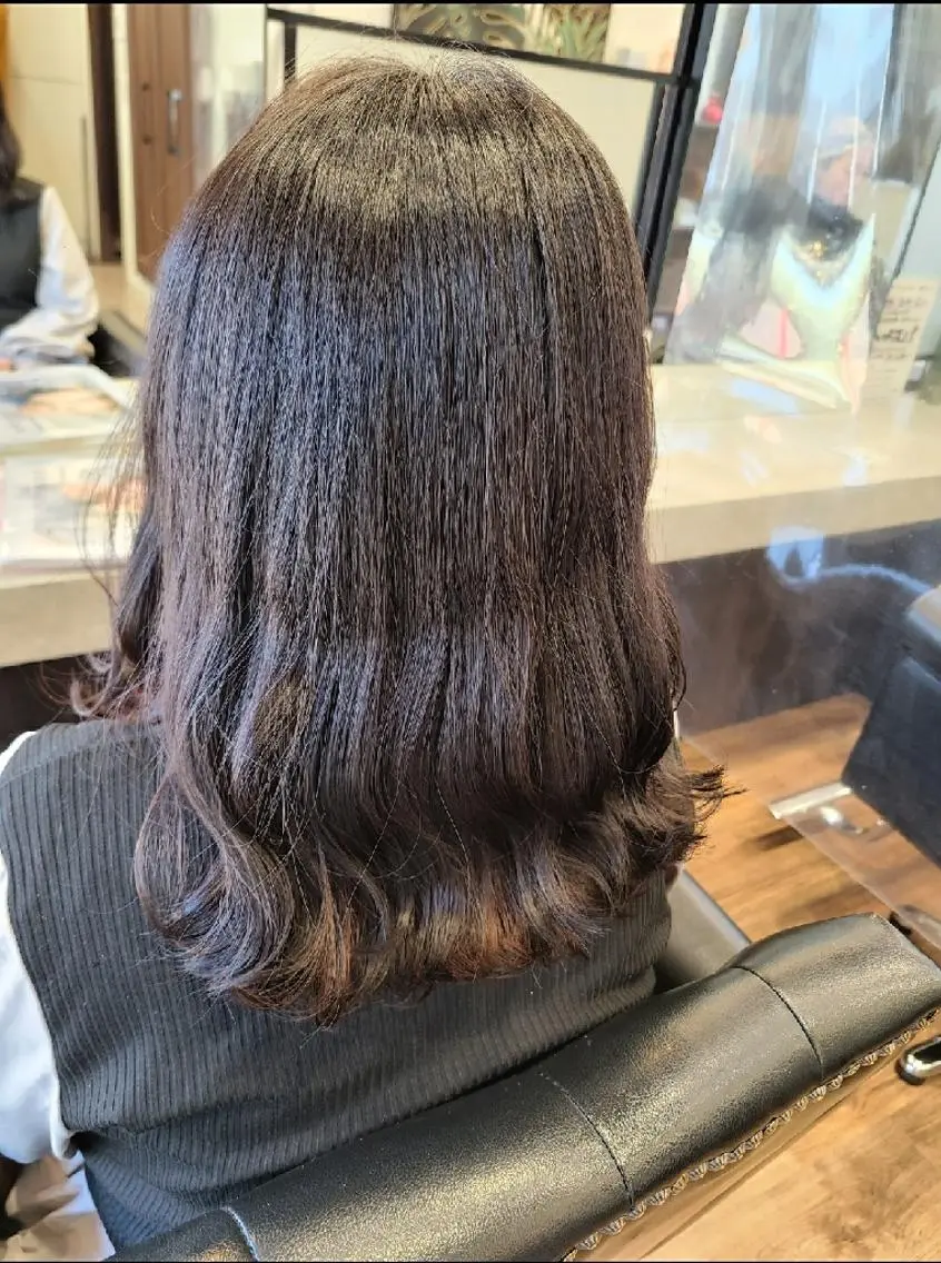ミディアム カラー トリートメント カット ヘアカラー トリートメント 関口 友菜のヘアスタイル