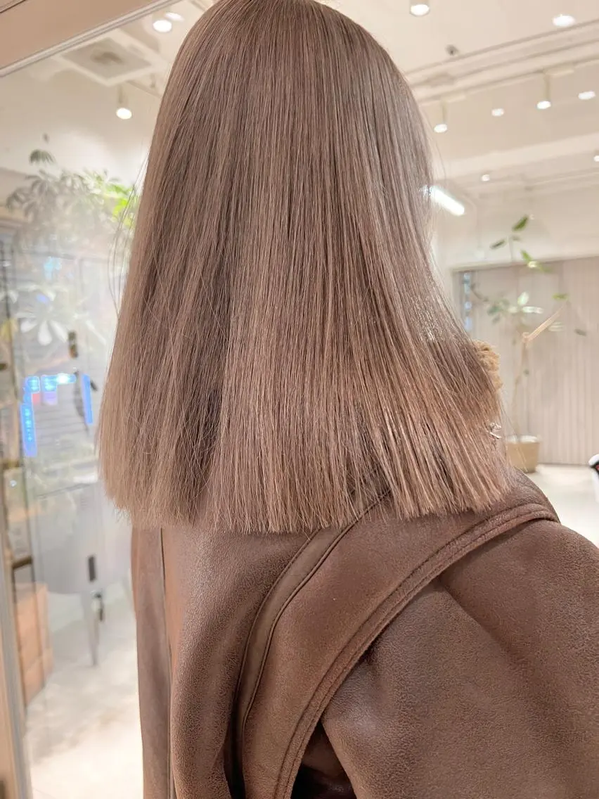 セミロング カラー ヘアアレンジ ベージュカラー カット ヘアカラー トリートメント 🌿ショート🌿 パーマ🌿淳平のヘアスタイル