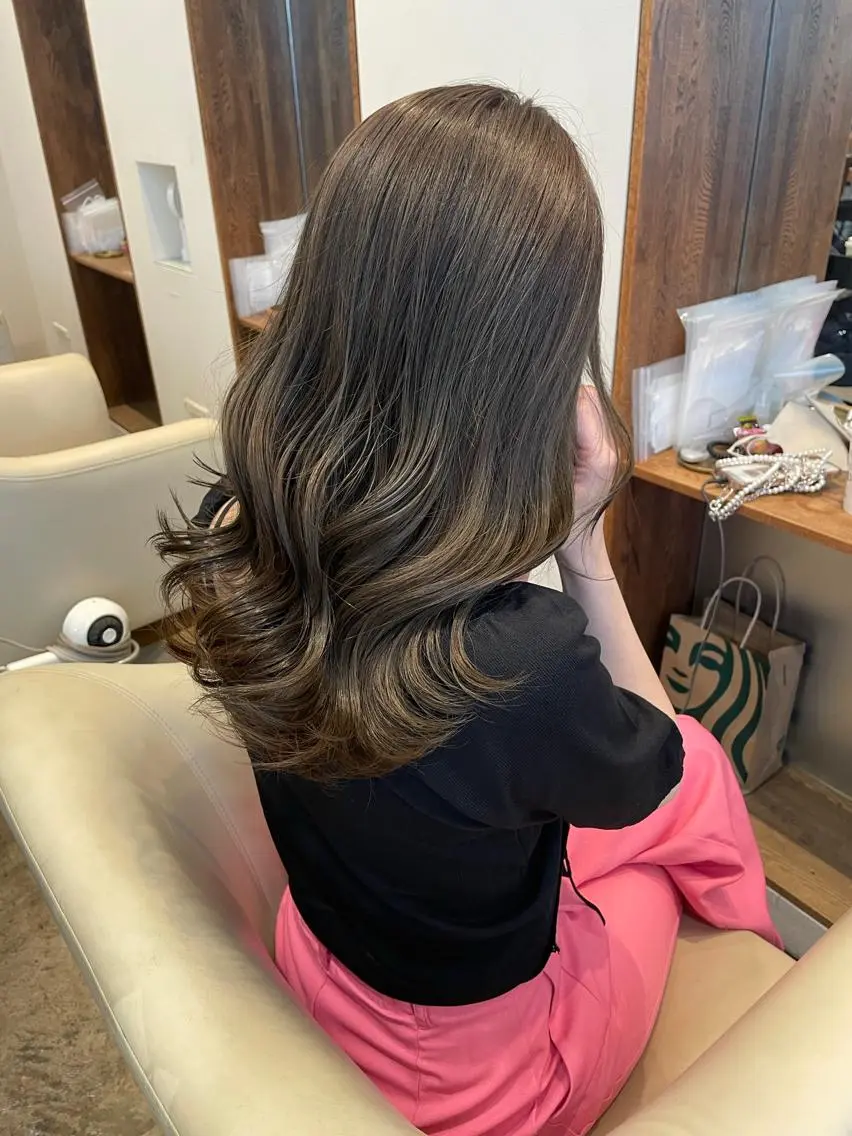 セミロング カラー カット ヘアカラー トリートメント 【完全個室】髪質改善 暖色カラー/山崎唯奈のヘアスタイル