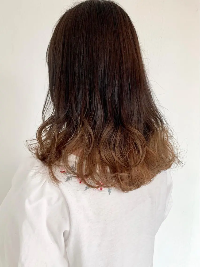 セミロング アッシュ ヘアカラー トリートメント karen ☺︎のヘアスタイル