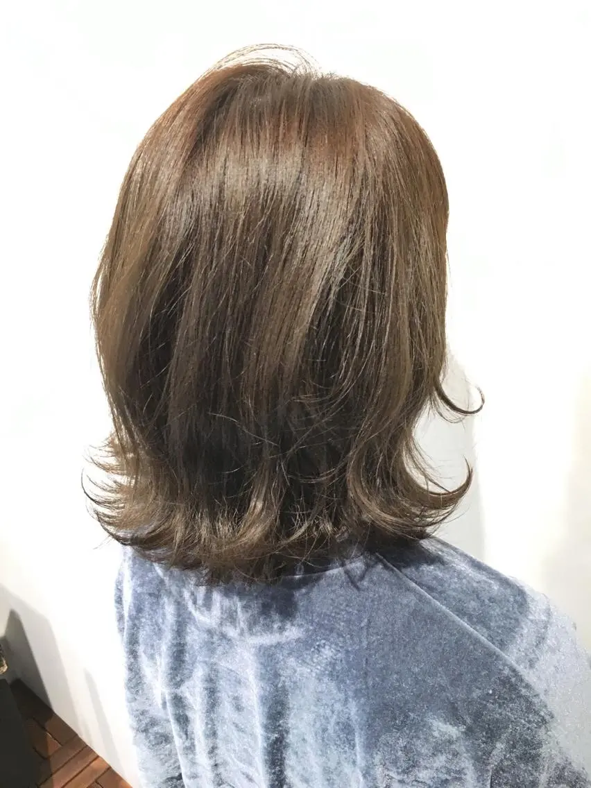 ショート 【白髪ぼかし】 矢内 夏輝のヘアスタイル
