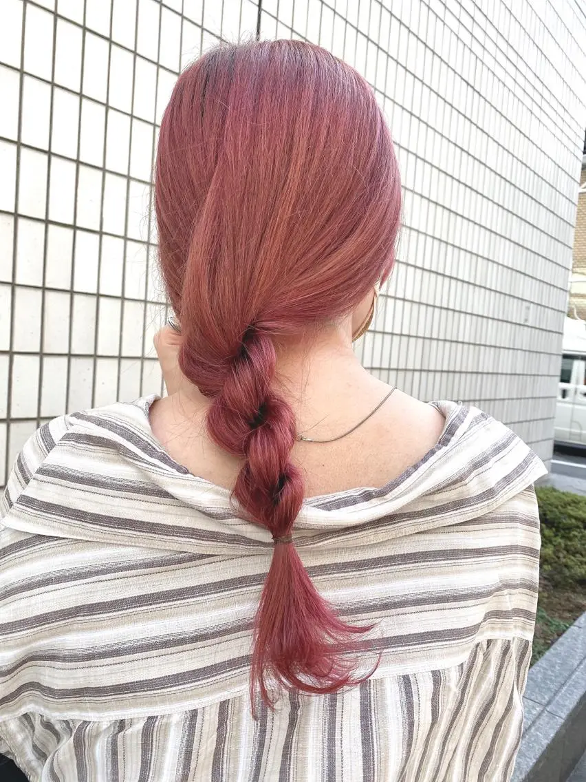 セミロング カラー ヘアアレンジ マツエク・マツパ ピンクカラー カラーマツエク 透明感カラー🫧ヘア セット🫧松本菜月の眉毛・アイブロウイメージ