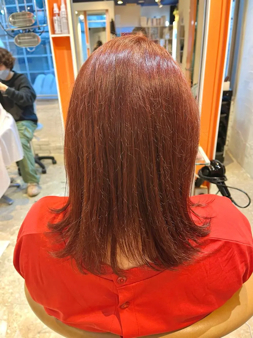 ミディアム カラー ヘアカラー うしだ かおるのヘアスタイル