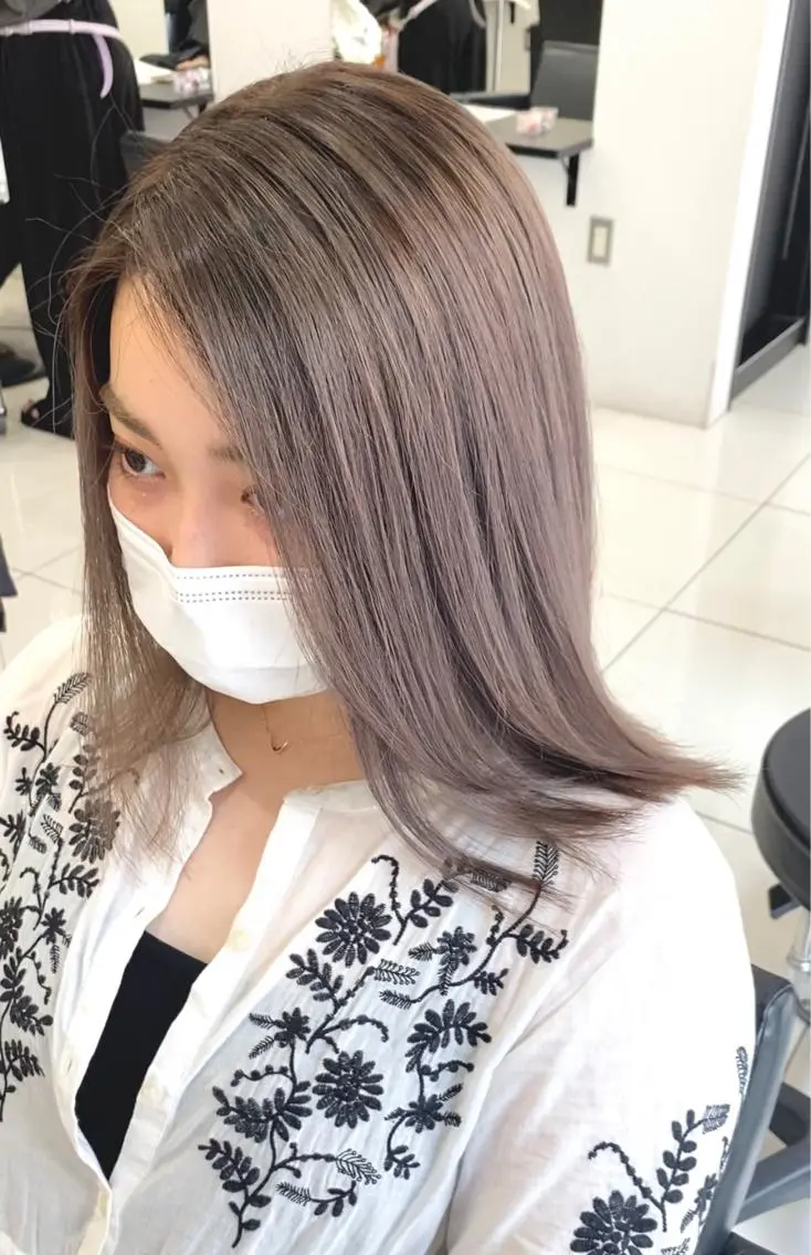 セミロング カラー ブリーチ opus 店長大和 レイヤー/赤み消しのヘアスタイル