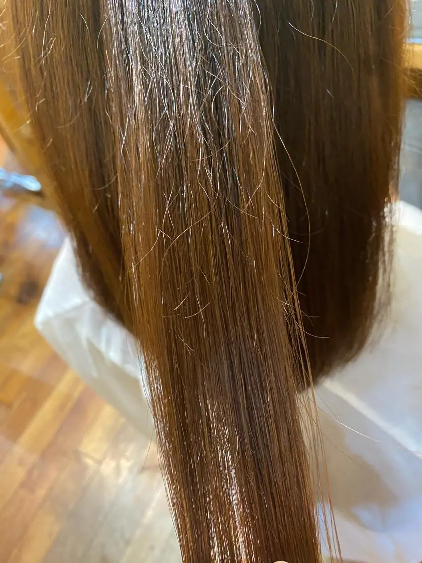 カラー ブリーチ ブリーチなしカラー 氷見 早祐香のヘアスタイル