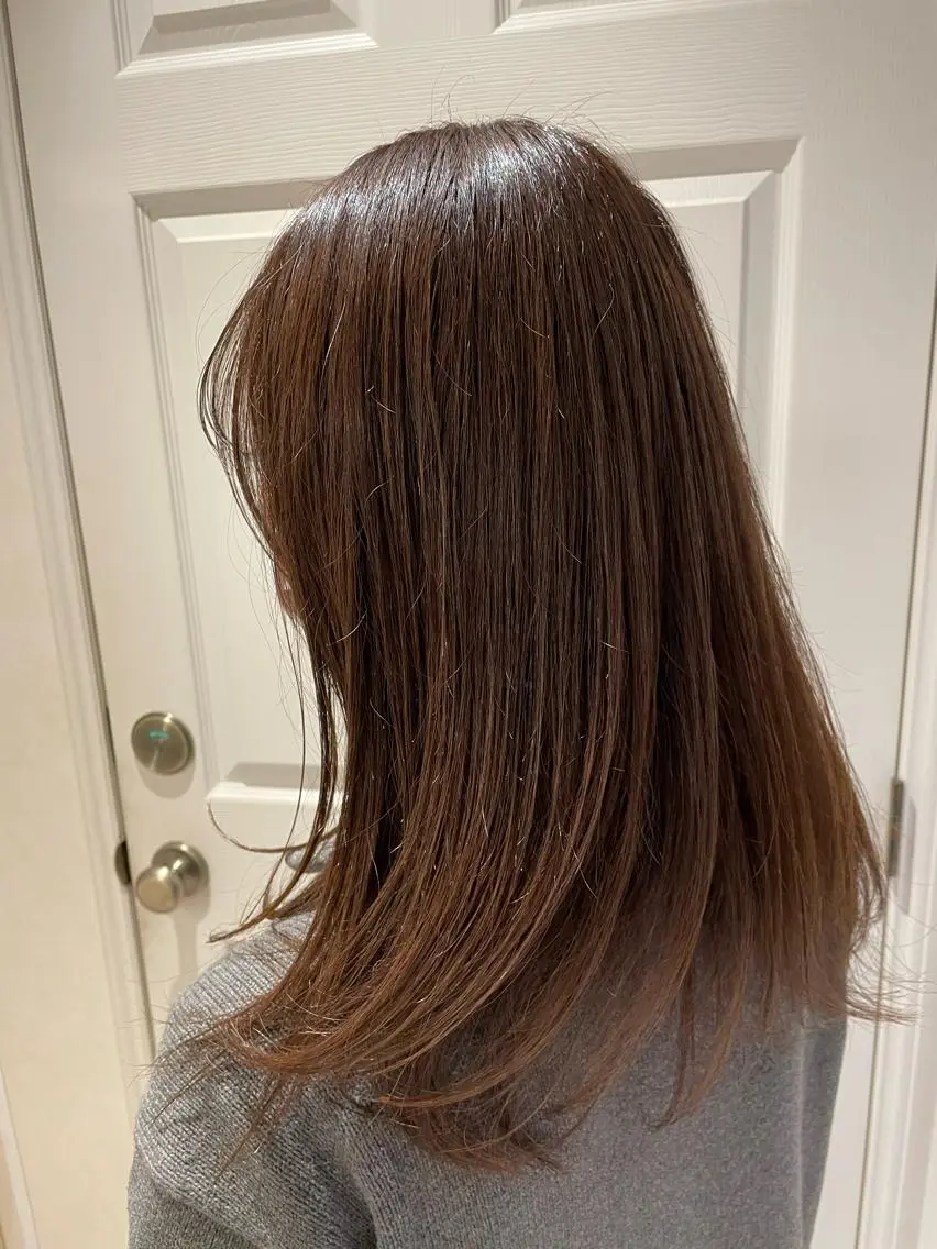 セミロング カラー 柳井 準平のヘアスタイル