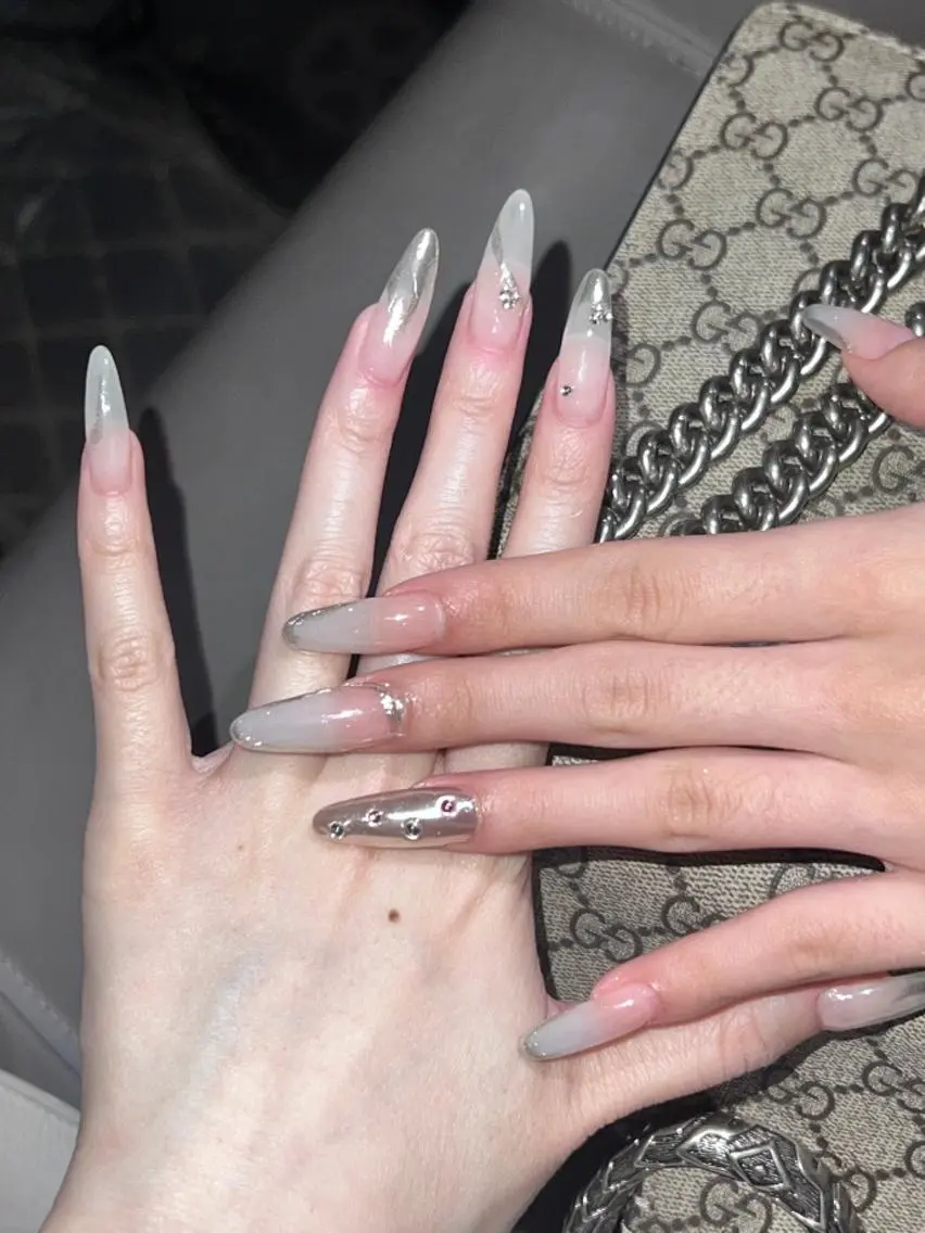 ネイル ハンドネイル 🎀宮澤 ミナ🎀のネイルデザイン