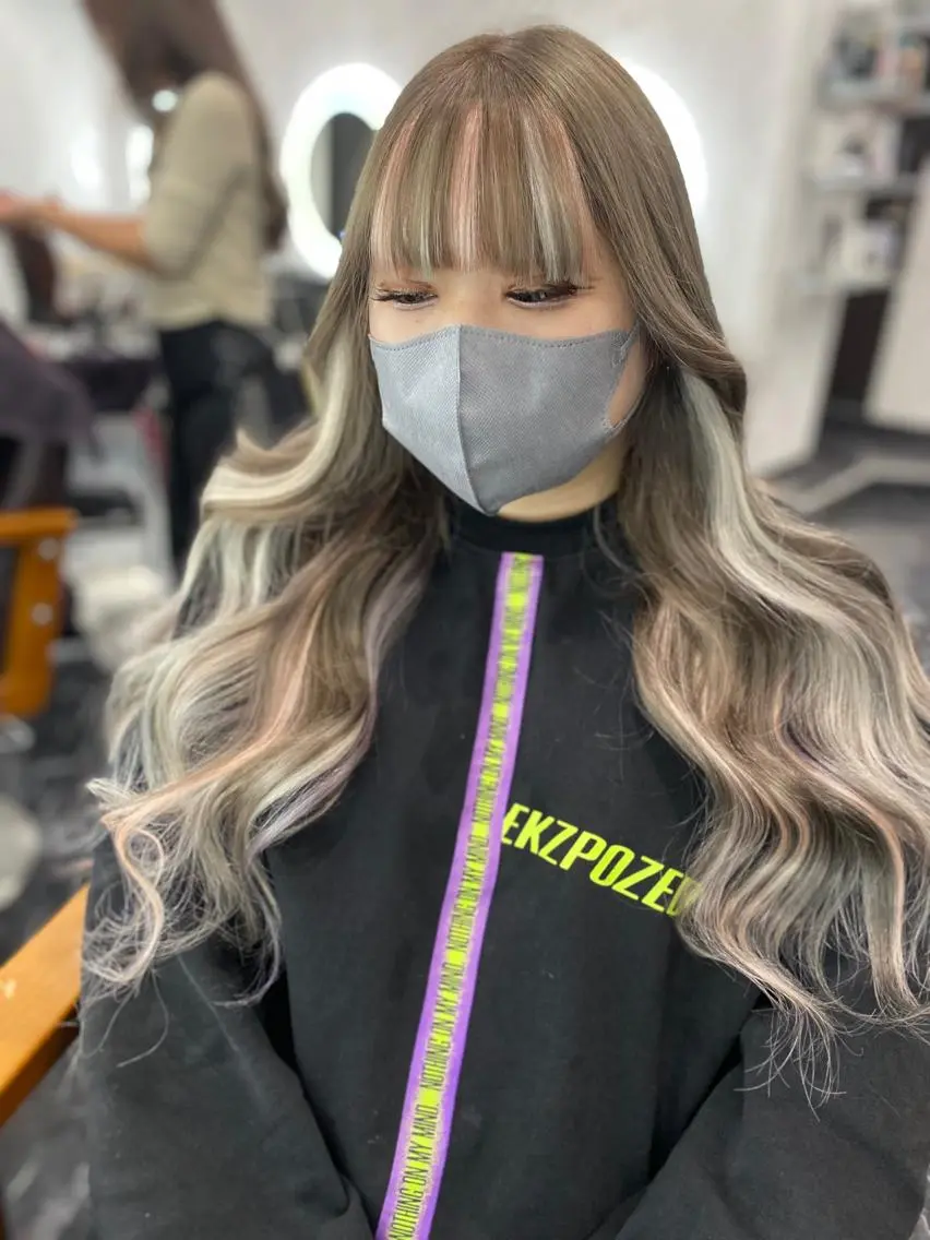 ロング カラー エクステ LOHAS Kanaのヘアスタイル