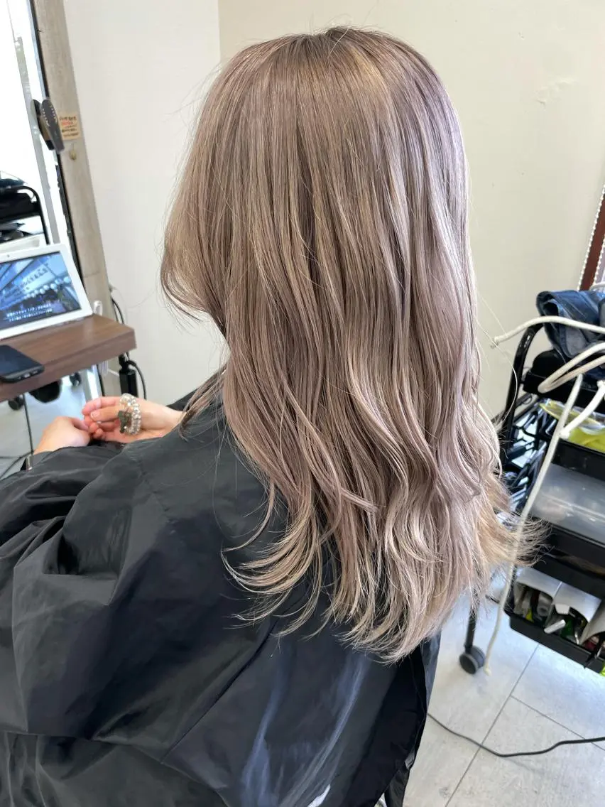 セミロング ヘアカラー カラー職人/上川原 雄飛のヘアスタイル