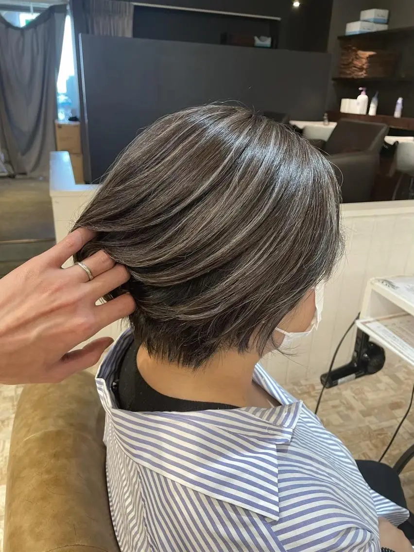 ショート お団子ヘア ミストバング ボブ ハイライト 姫カット 松本 湧貴 ショートスタイルのヘアスタイル