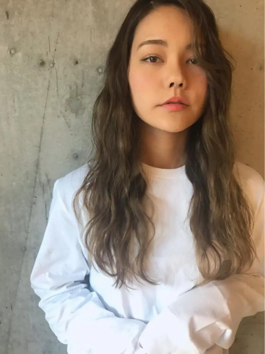 ロング カラー パーマ ヘアアレンジ メンズ キッズ カット ヘアカラー 縮毛矯正 トリートメント ヘアセット ☔️髪質改善🉐割✨ 🐸“ever”🐸のヘアスタイル