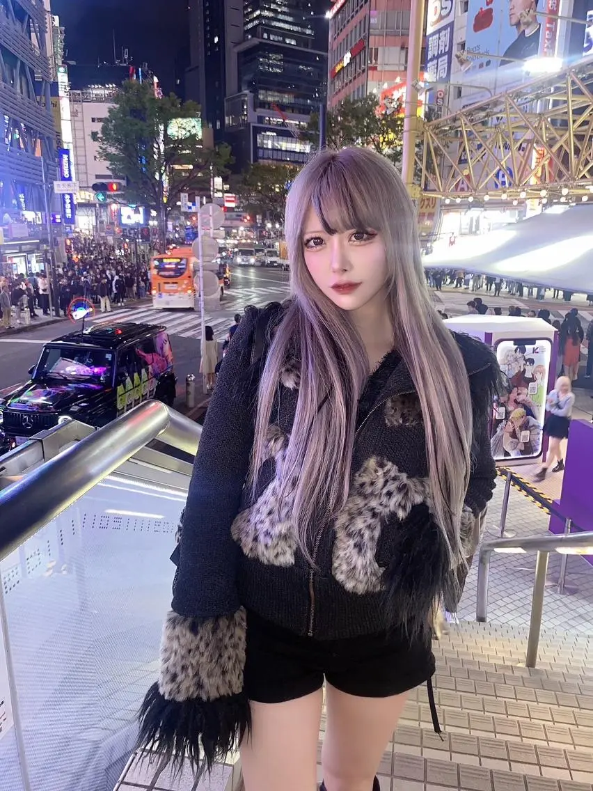 カラー ロング ブリーチ/ウルフ特化 渋谷カルチャー交差点のヘアスタイル